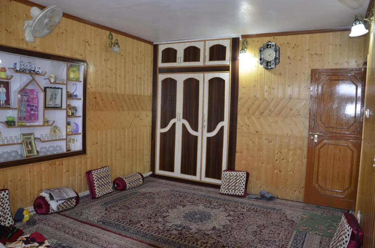 Mir Manzil Bed & Breakfast Srinagar  Exterior photo